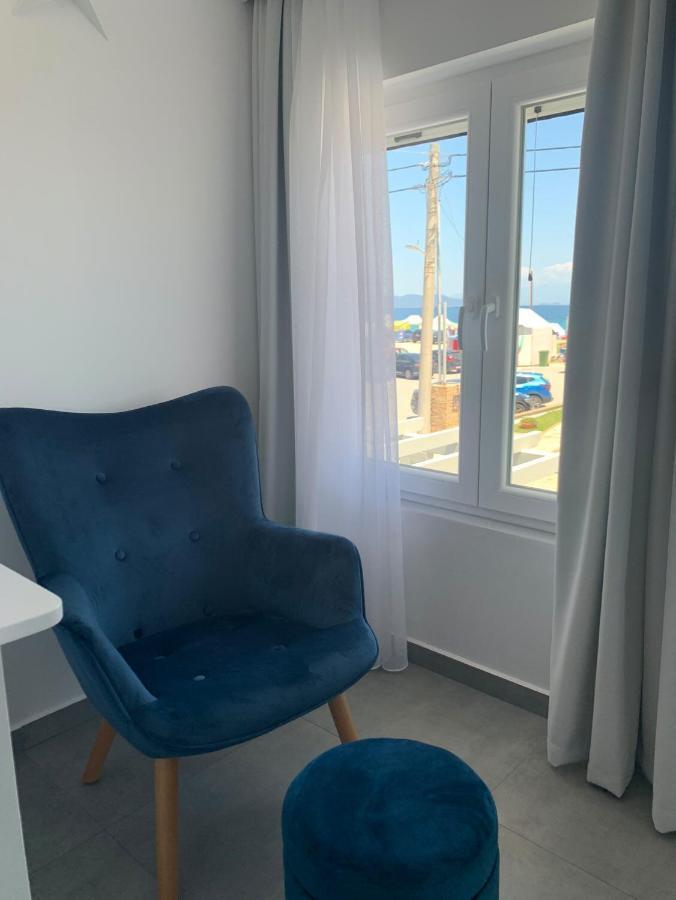 Ocean Blue Suites Иериссос Экстерьер фото