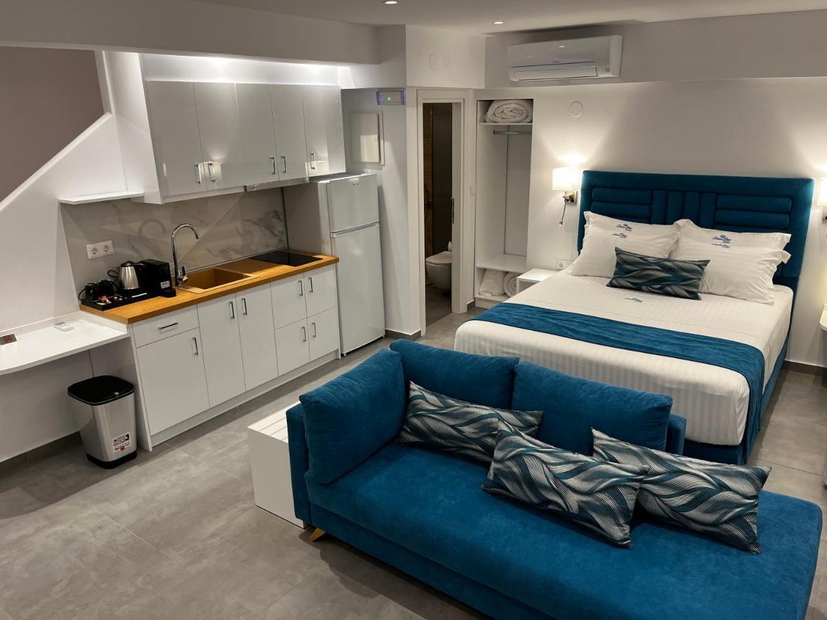 Ocean Blue Suites Иериссос Экстерьер фото